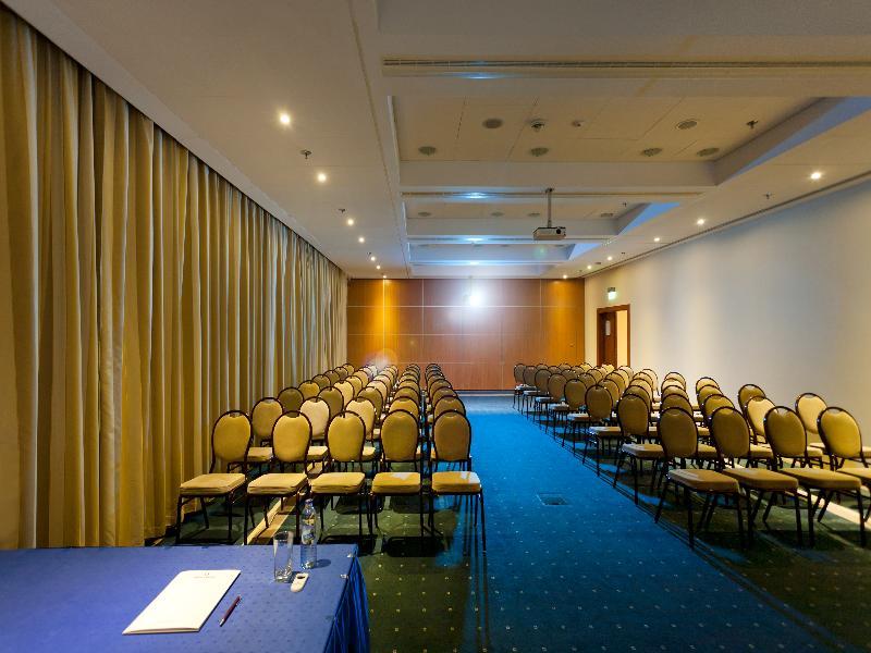 Courtyard By Marriott Katowice City Center Facilities photo